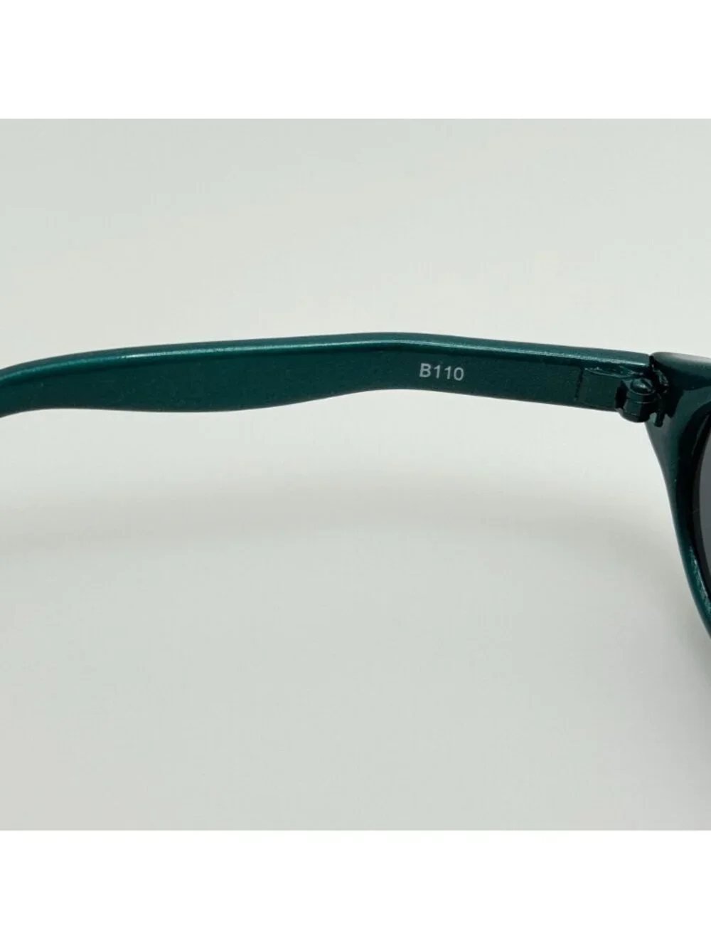 Vuarnet Sunglasses Pouilloux B110 Kids Junior Youth Green 40-14-101